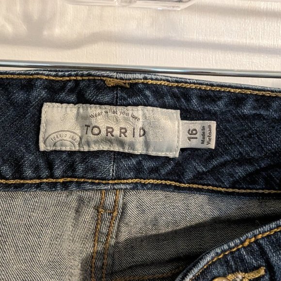 Torrid Flare Jeans - Size 16 - Picture 3 of 3